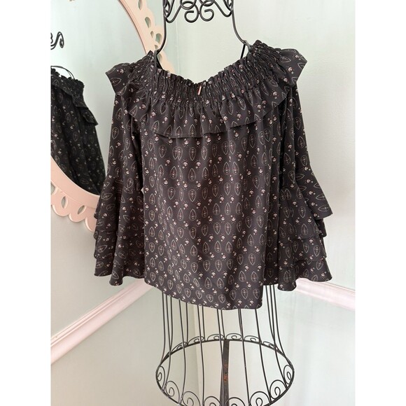 Misa Los Angeles Saskiya Black Multi Off-The-Shoulder Printed Blouse Size Small - Picture 3 of 7
